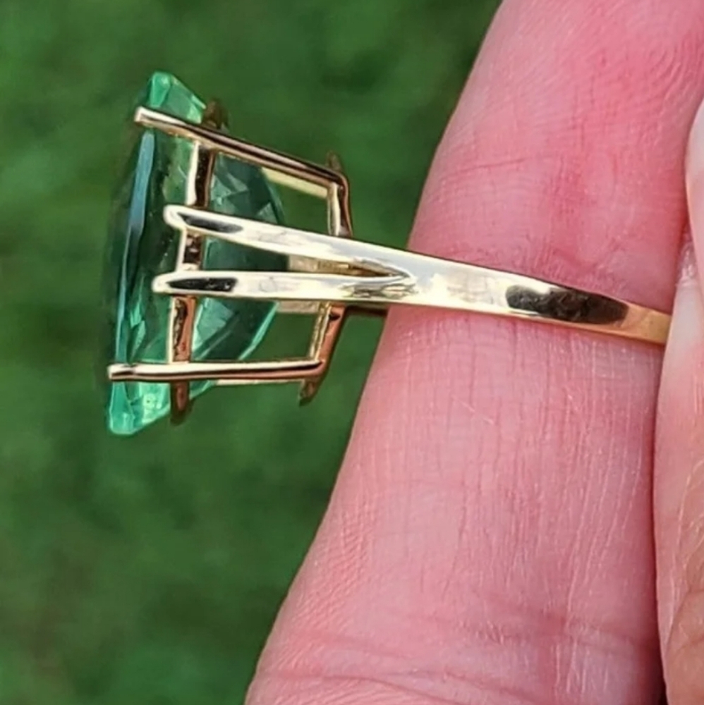 10kt Yellow Solid Gold Fluoride Large Ring Vintage - image 5